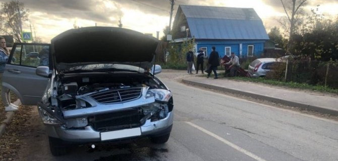 В Тверской области после ДТП автомобиль сбил 12-летнюю девочку