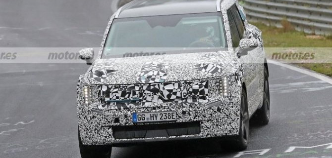 На «Нюрбургринге» появился новый электрокроссовер KIA EV9
