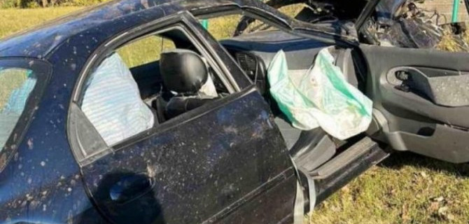 Два пассажира пострадали при опрокидывании машины в Брянской области