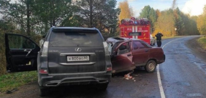 Водитель ВАЗа погиб в ДТП в Новосокольническом районе Псковской области