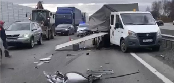 Водитель погиб в ДТП на ЕКАД