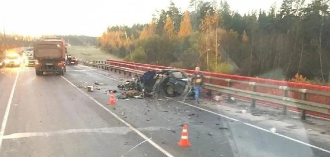 Мужчина погиб в ДТП в Лужском районе Ленобласти