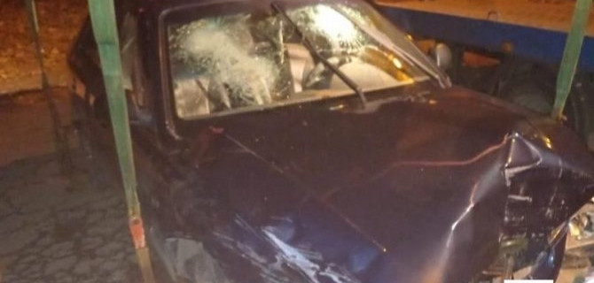 В Ставрополе нетрезвый водитель на Hyundai въехал в забор, а затем - в другой Hyundai. Пострадали двое