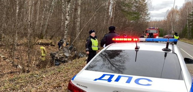 В Рязанской области ВАЗ съехал в кювет и опрокинулся, погибли 4 человека