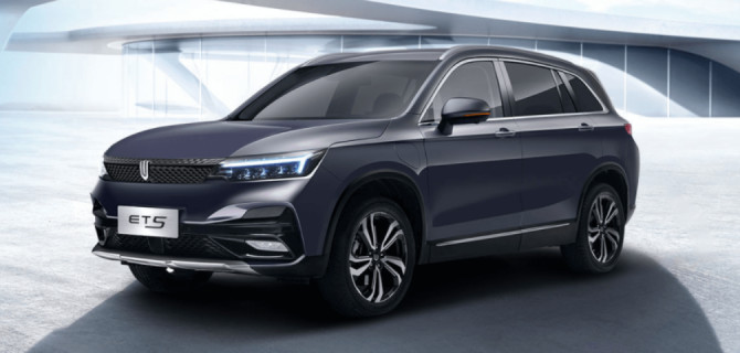 Передовой электрокроссовер Skywell ET5: скоро в продаже