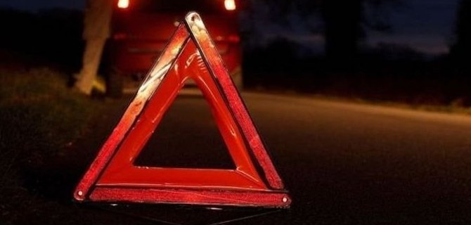 «Пежо» и «Нива» столкнулись на "встречке" в Ленинградской области. Водители-ровесники погибли