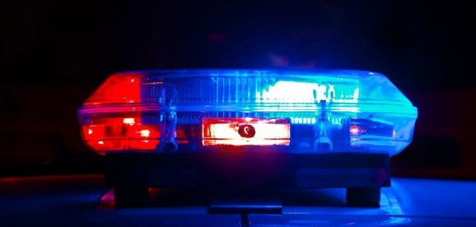 Пешеход погиб под колесами "Мерседеса" в Ленобласти