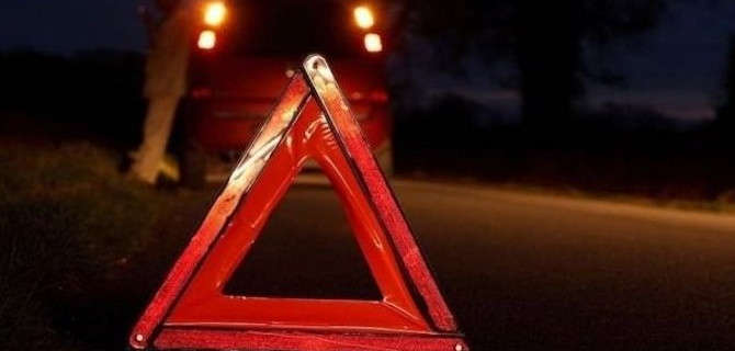 В ДТП на трассе в Югре погибли два человека, пострадали трое - в том числе, двое детей