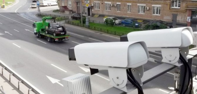 Российские водители начали получать штрафы за несуществующие нарушения ПДД, а настоящие нарушители часто остаются безнаказанными