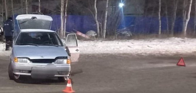 В Нижневартовске столкнулись «Форд» и ВАЗ, пострадали пять человек