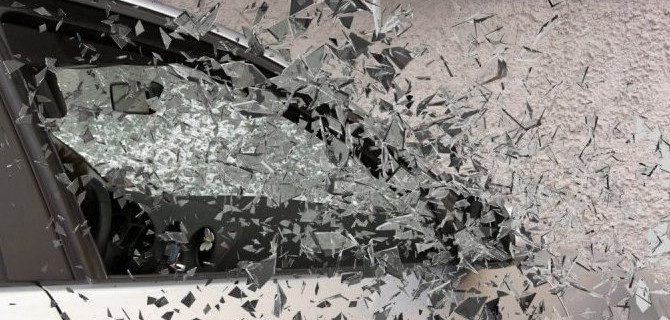 В Ставрополе в столкновении «Лэнд Ровера» и «Приоры» пострадали четверо, в том числе два подростка