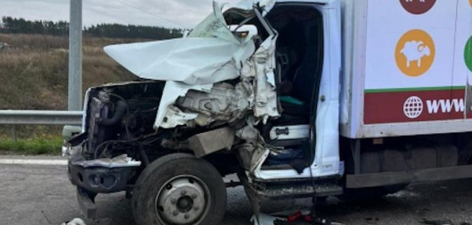 На трассе «Дон» столкнулись три грузовика, один из водителей погиб