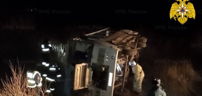 Автобус с рабочими опрокинулся в Нижегородской области, пострадали 11 человек