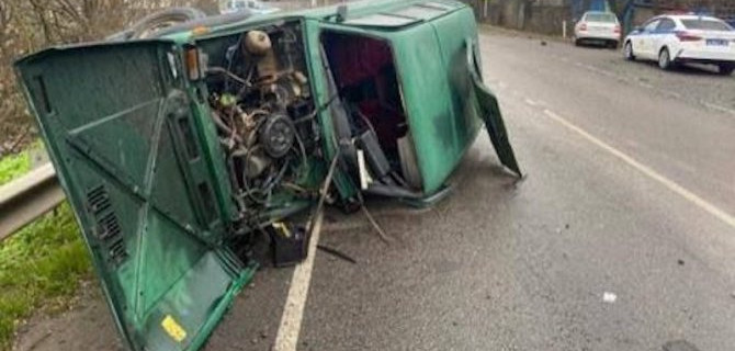 В столкновении двух автомобилей в Воронежской области один человек погиб, пострадали четверо