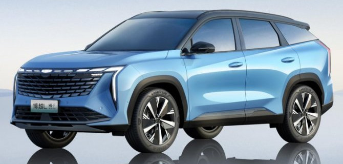 В нашей стране начали продавать новые кроссоверы Geely Atlas L