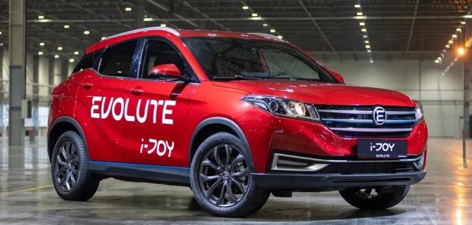 Завод «Моторинвест» начал производство электрокроссоверов Evolute i-JOY