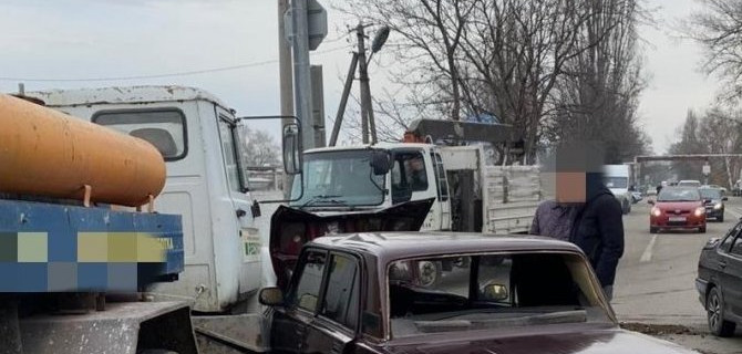 На Ставрополье в ДТП с тремя автомобилями пострадали трое, в том числе 9-месячный ребенок