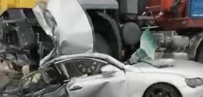 В страшном ДТП с участием трех автомобилей на трассе «Уссури» погибли два человека