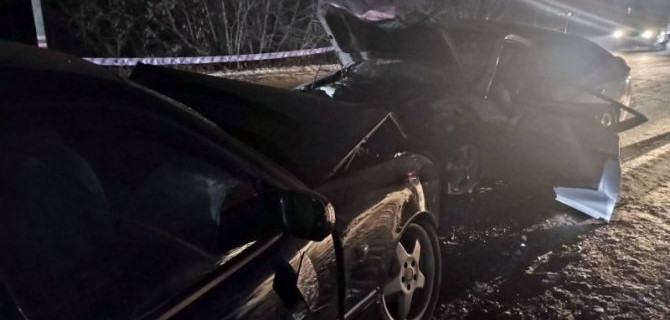 В ДТП на Окружной дороге в Омске погибла автомобилистка, пострадали три человека