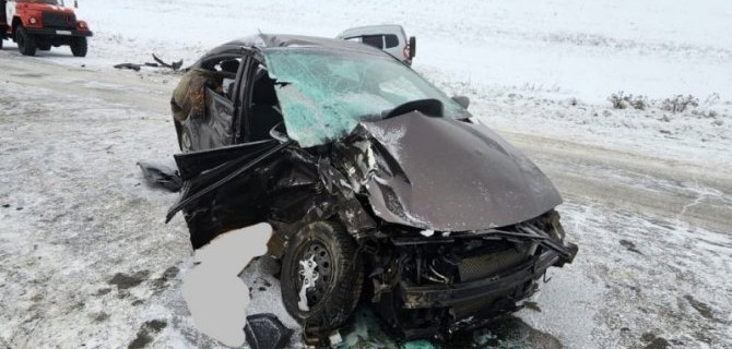 В ДТП в Татарстане пострадали девушка-водитель и два пассажира