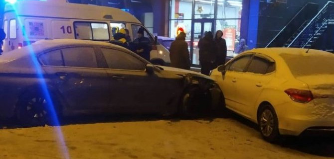 По факту смертельного ДТП с участием BMW на юге Москвы возбуждено уголовное дело