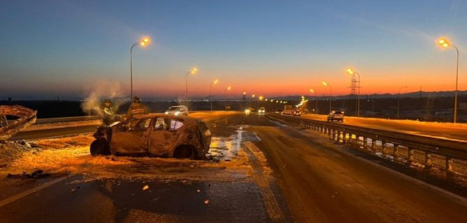 В Приморье «Тойота» врезалась в столб, погибла юная автомобилистка