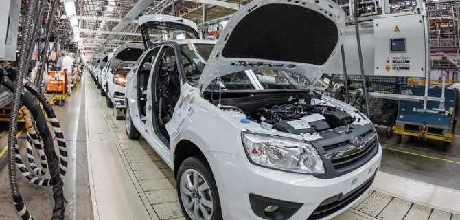 «АвтоВАЗ» перешёл на круглосуточный режим доработки машин Lada Granta