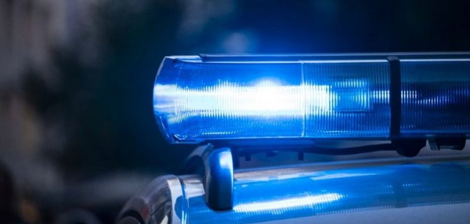 Грузовой автомобиль опрокинулся в кювете, «Лада» врезалась в дерево в результате ДТП на Ставрополье