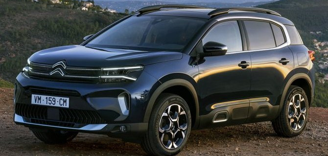 В России появились кроссоверы Citroen C5 Aircross в гибридной модификации