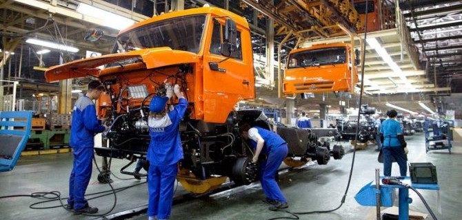 КамАЗ немного снизит объём производства в будущем году