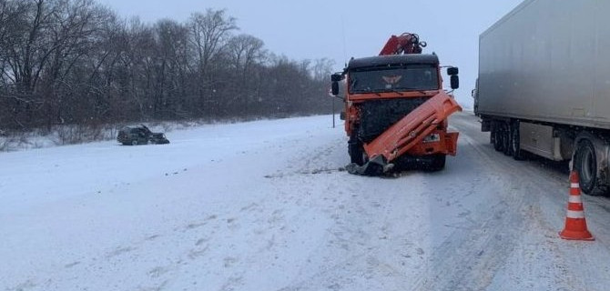 Девять человек погибли в результате двух ДТП, произошедших в течение получаса в Самарской области