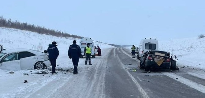 Два человека погибли, трое пострадали в ДТП в Челябинской области