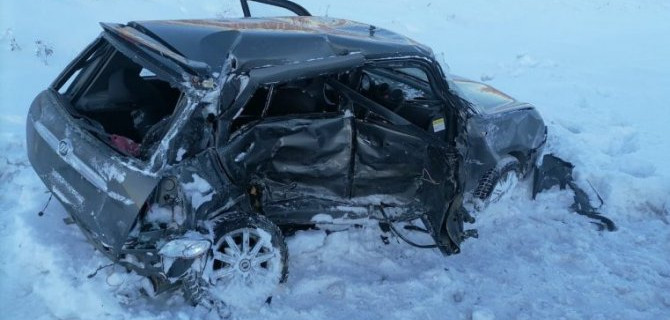 В Татарстане столкнулись две иномарки, одна женщина погибла, еще одна пострадала