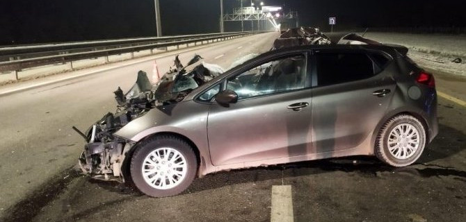 На трассе «Дон» иномарка въехала в фуру, пострадала автомобилистка