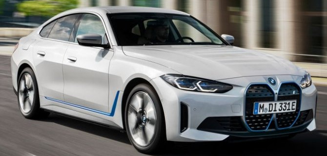 В нашу страну завезли «заряженные» электромобили BMW 