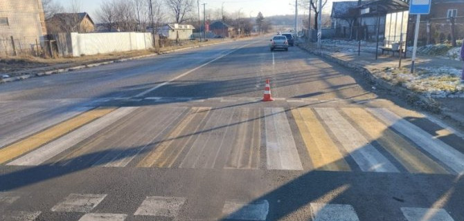 На Ставрополье врачи борются за жизнь пациентки, которую машина сбила на пешеходном переходе