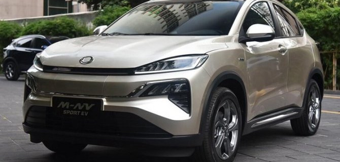 В нашей стране появилась электрическая модификация кроссовера Honda HR-V китайского производства