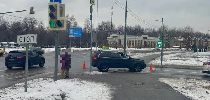 Иномарка сбила ребенка на улице Гризодубовой в Москве