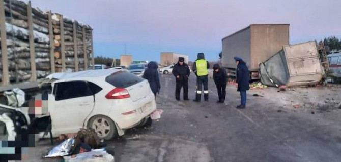 В массовом ДТП в Башкирии погибли три человека, в том числе 12-летний ребенок