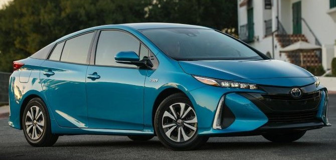 Российским владельцам гибридомобилей начисляют огромные налоги