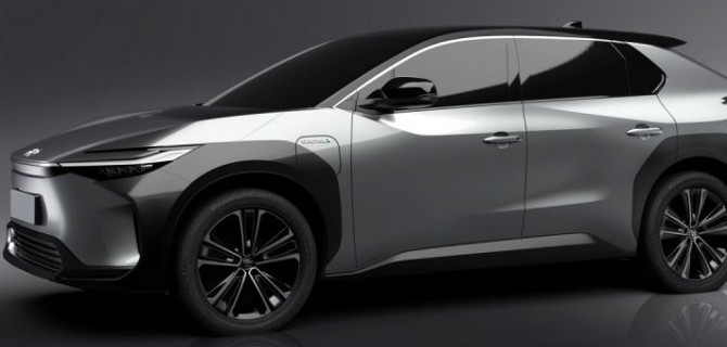 В России появились электрокроссоверы Toyota bZ4X