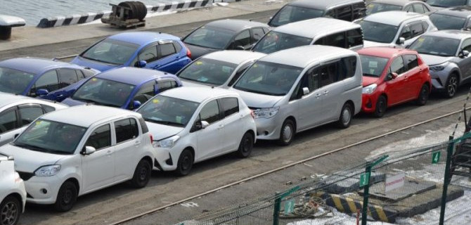 Физлиц, ввозящих в Россию подержанные автомобили, начали незаконно лишать льгот