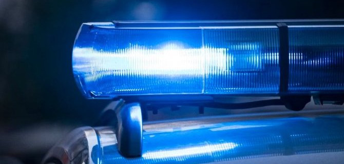 В Архангельской области иномарка съехала в кювет, пострадали автомобилистка и ее сын