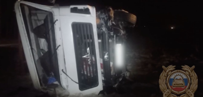 После ДТП с грузовиком на трассе Уфа — Янаул в больницу увезли троих пострадавших, двое из них — в реанимации