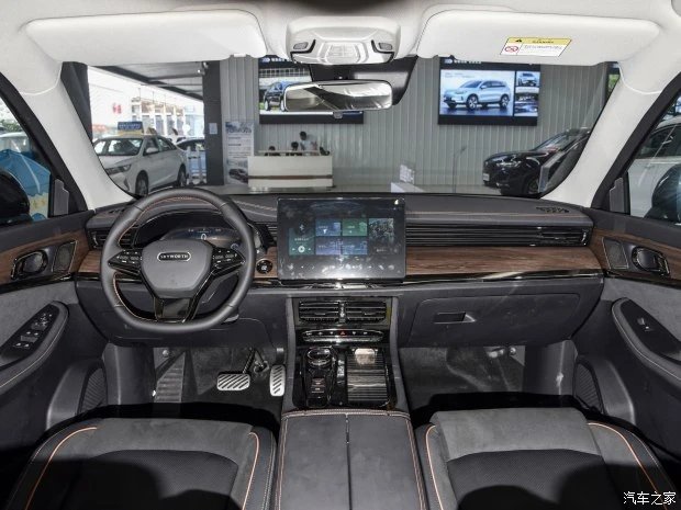 В нынешнем году стартуют российские продажи гибридных кроссоверов Skywell HT-i гибрид 2