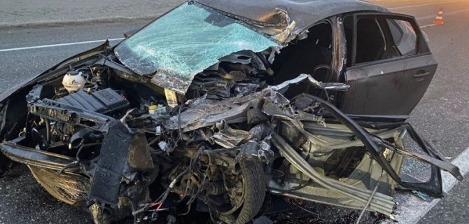 На Ставрополье ранним утром столкнулись «Фольксваген» и «ГАЗель», травмы получили двое