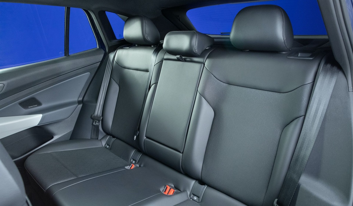 В нашей стране начались продажи электрокроссоверов Volkswagen ID.4 фолькс 9