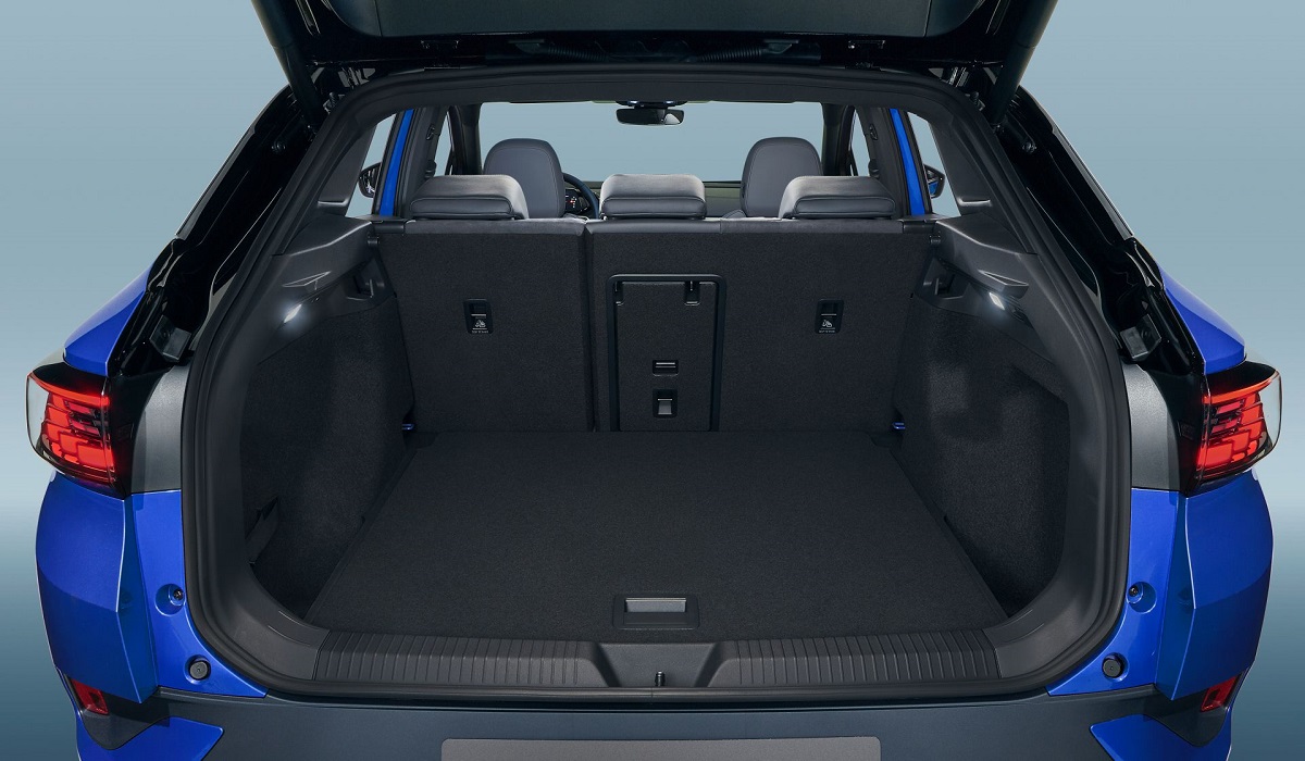 В нашей стране начались продажи электрокроссоверов Volkswagen ID.4 фолькс 6