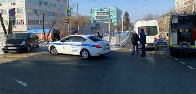 В Артёме в ДТП с «Тойотой» и машиной скорой помощи пострадали двое