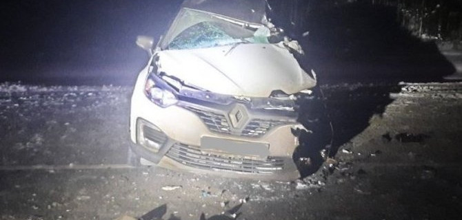 Водитель «Рено» погиб в ДТП с грузовиком на трассе Тюмень — Ханты-Мансийск